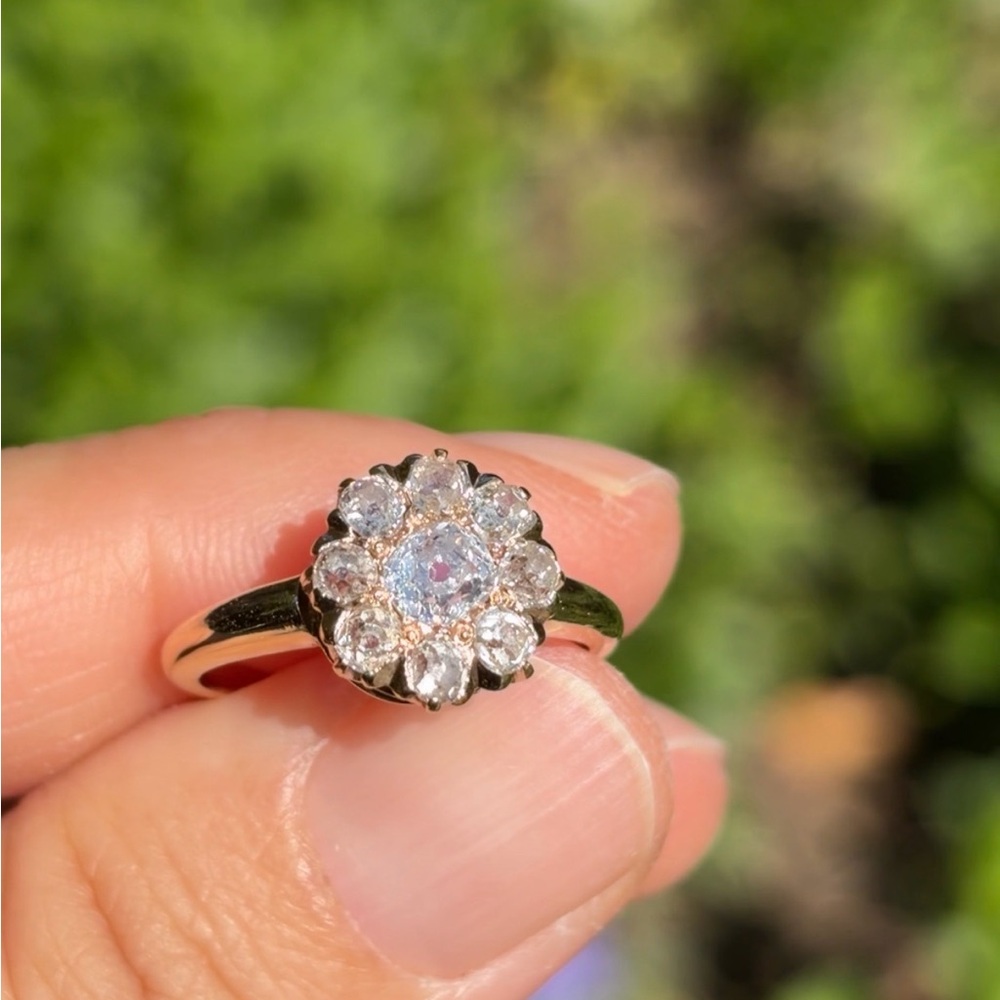 Antique old mine diamond and gold ring